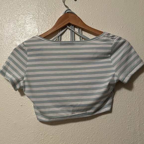 SHEIN Wrap Crop Top - Picture 4 of 5